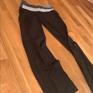 Lululemon yoga pants
